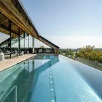 فندق Wellness & Thermal Retreat Muehlbach