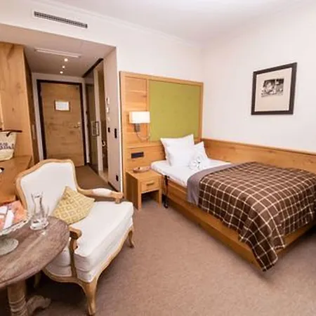 Wellness & Thermal Retreat Muehlbach מלון באד פיסינג