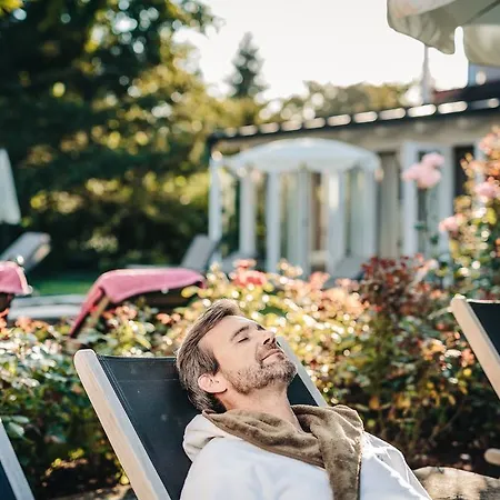 Wellness & Thermal Retreat Muehlbach 4* 바트푸징