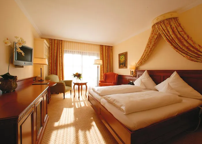 Wellness & Thermal Retreat Muehlbach ホテル